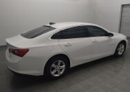 2020 Chevrolet Malibu in Live Oak, TX 78233 - 18146210 10