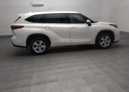 2021 Toyota Highlander in Oklahoma City, OK 73139 - 18146221 10