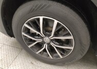 2021 Volkswagen Tiguan in Peoria, IL 61615 - 18146255 31