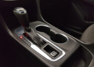 2021 Chevrolet Equinox in Topeka, KS 66611 - 18146260 26