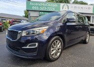 2019 Kia Sedona in Knoxville, TN 37912 - 18146361 1