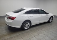 2018 Chevrolet Malibu in Indianapolis, IN 46219 - 18146669 10