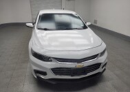 2018 Chevrolet Malibu in Indianapolis, IN 46219 - 18146669 14