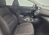 2018 Chevrolet Malibu in Indianapolis, IN 46219 - 18146669 21