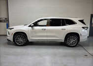 2025 Buick Enclave in Burlington, WI 53105 - 18146994 5