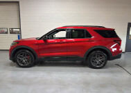 2025 Ford Explorer in Burlington, WI 53105 - 18147001 2