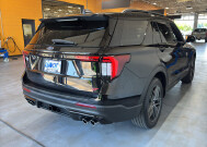 2025 Ford Explorer in Burlington, WI 53105 - 18147005 5