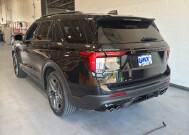 2025 Ford Explorer in Burlington, WI 53105 - 18147005 3