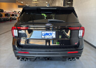 2025 Ford Explorer in Burlington, WI 53105 - 18147005 4