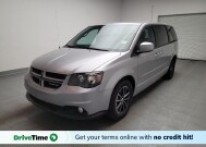2017 Dodge Grand Caravan in Downey, CA 90241 - 18147041 1