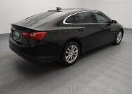 2017 Chevrolet Malibu in Springfield, MO 65807 - 18147184 10