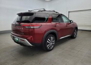 2022 Nissan Pathfinder in Pittsburgh, PA 15237 - 18147241 9