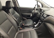 2020 Chevrolet Trax in Gladstone, MO 64118 - 18147264 21