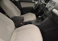 2020 Volkswagen Tiguan in Tampa, FL 33619 - 18147346 21