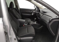 2020 Nissan Rogue in Gladstone, MO 64118 - 18147524 21