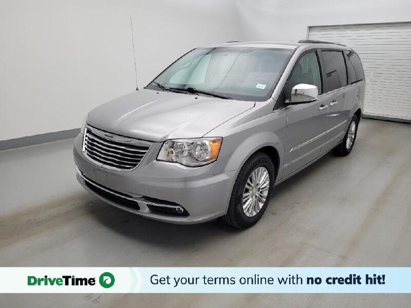 2015 Chrysler Town & Country in Louisville, KY 40258 - 18147729