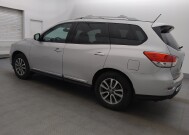 2016 Nissan Pathfinder in Tampa, FL 33619 - 18147771 3