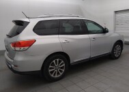 2016 Nissan Pathfinder in Tampa, FL 33619 - 18147771 10