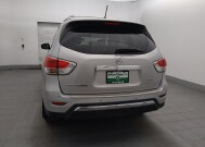 2016 Nissan Pathfinder in Tampa, FL 33619 - 18147771 6