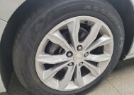 2020 Chevrolet Malibu in Taylor, MI 48180 - 18147856 31