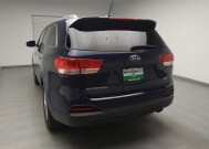 2017 Kia Sorento in Taylor, MI 48180 - 18147858 6