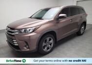 2018 Toyota Highlander in Riverside, CA 92504 - 18147993 1
