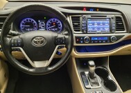 2018 Toyota Highlander in Riverside, CA 92504 - 18147993 22