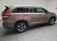 2018 Toyota Highlander in Riverside, CA 92504 - 18147993 10