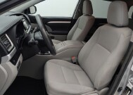 2018 Toyota Highlander in St. Louis, MO 63136 - 18148167 17