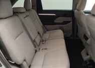 2018 Toyota Highlander in St. Louis, MO 63136 - 18148167 19