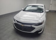 2020 Chevrolet Malibu in Indianapolis, IN 46219 - 18148201 15