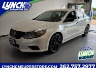 2018 Nissan Altima in Burlington, WI 53105 - 18148311 1