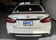 2018 Nissan Altima in Burlington, WI 53105 - 18148311 4