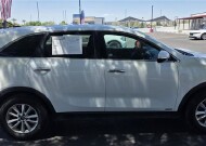 2019 Kia Sorento in Mesa, AZ 85212 - 18148345 4