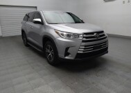 2019 Toyota Highlander in Tulsa, OK 74145 - 18148406 13