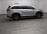 2019 Toyota Highlander in Tulsa, OK 74145 - 18148406 10