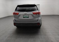2019 Toyota Highlander in Tulsa, OK 74145 - 18148406 7
