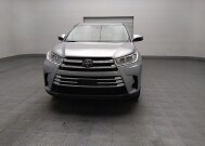 2019 Toyota Highlander in Tulsa, OK 74145 - 18148406 15
