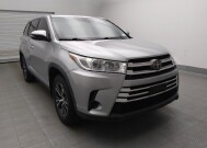 2019 Toyota Highlander in Lakewood, CO 80215 - 18148500 13