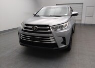 2019 Toyota Highlander in Lakewood, CO 80215 - 18148500 15