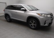 2019 Toyota Highlander in Lakewood, CO 80215 - 18148500 11