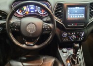 2019 Jeep Cherokee in Plymouth Meeting, PA 19462 - 18148558 22