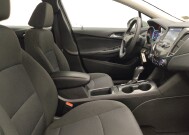 2018 Chevrolet Cruze in Midlothian, IL 60445 - 18148618 21