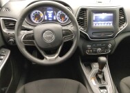 2019 Jeep Cherokee in Houston, TX 77034 - 18148739 22