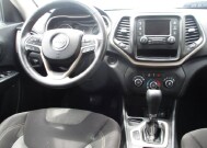 2016 Jeep Cherokee in Oak Grove, MO 64075 - 18148882 12