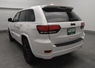 2019 Jeep Grand Cherokee in Union City, GA 30291 - 18148946 5