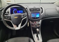 2015 Chevrolet Trax in Maple Heights, OH 44137 - 18149003 22