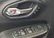 2019 Jeep Cherokee in Houston, TX 77074 - 18149083 27