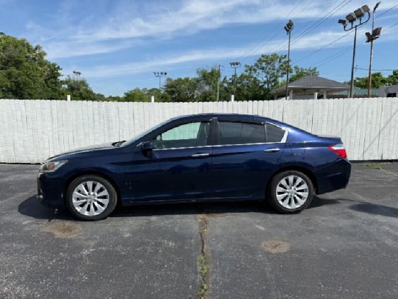 2015 Honda Accord in Indianapolis, IN 46222-4002 - 18149129
