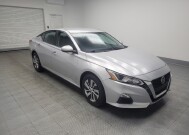 2019 Nissan Altima in Ft Wayne, IN 46805 - 18149172 11